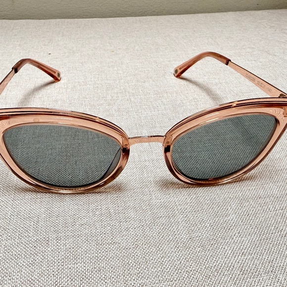 Muse Brand Rose Gold Cat Eye Sunglasses - Picture 1 of 9